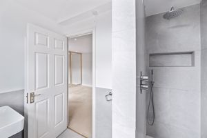 En Suite- click for photo gallery